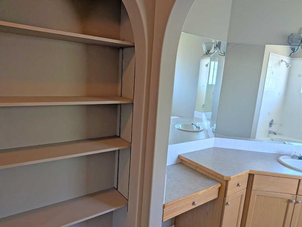 34 Coopers Close Sw, Airdrie, AB - Indoor