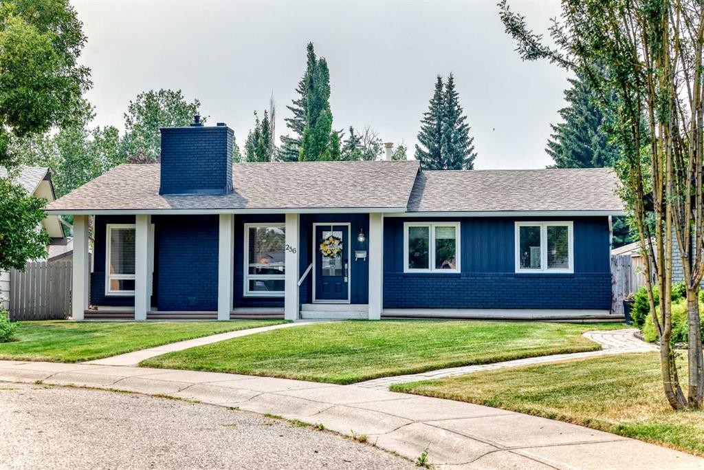 256 Midvalley Place Se, Calgary, AB - Outdoor