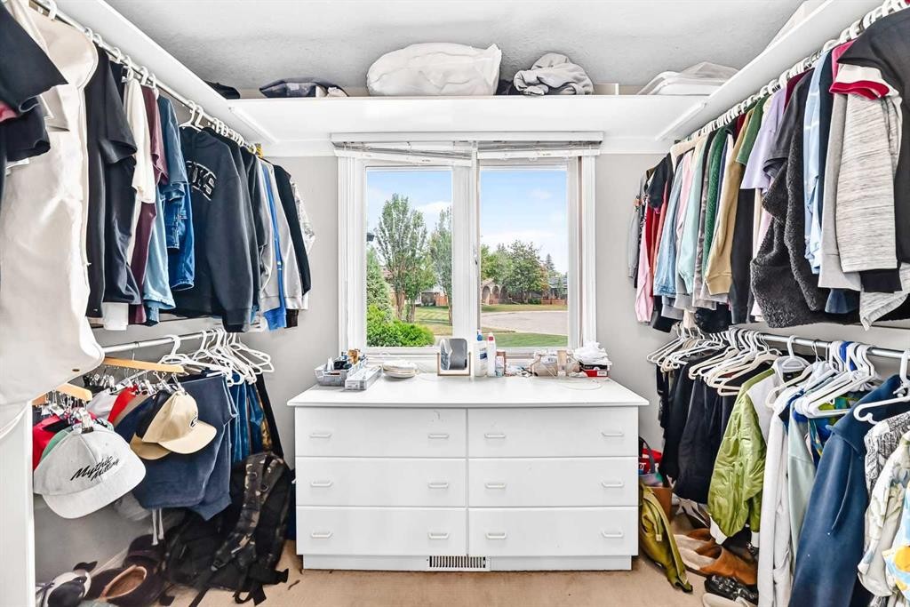 256 Midvalley Place Se, Calgary, AB - Indoor With Storage