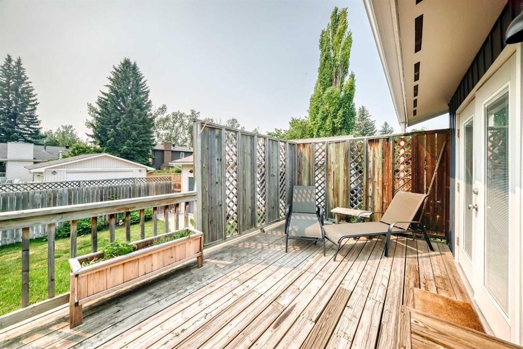 256 Midvalley Place Se, Calgary, AB - Outdoor With Deck Patio Veranda With Exterior