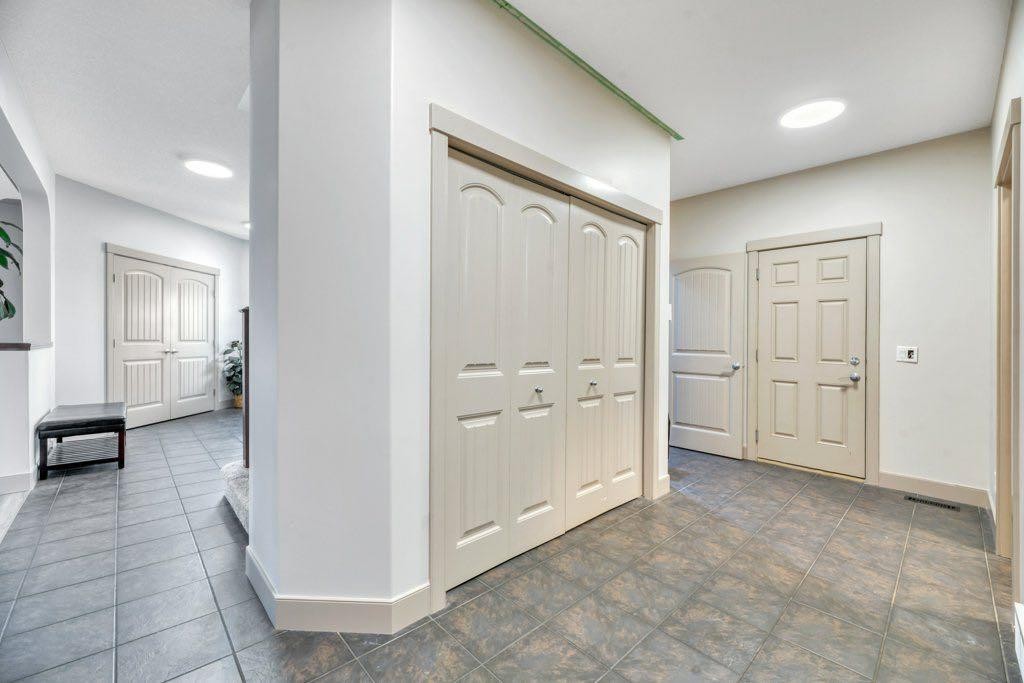 101 Hawkmere Place, Chestermere, AB - Indoor Photo Showing Other Room