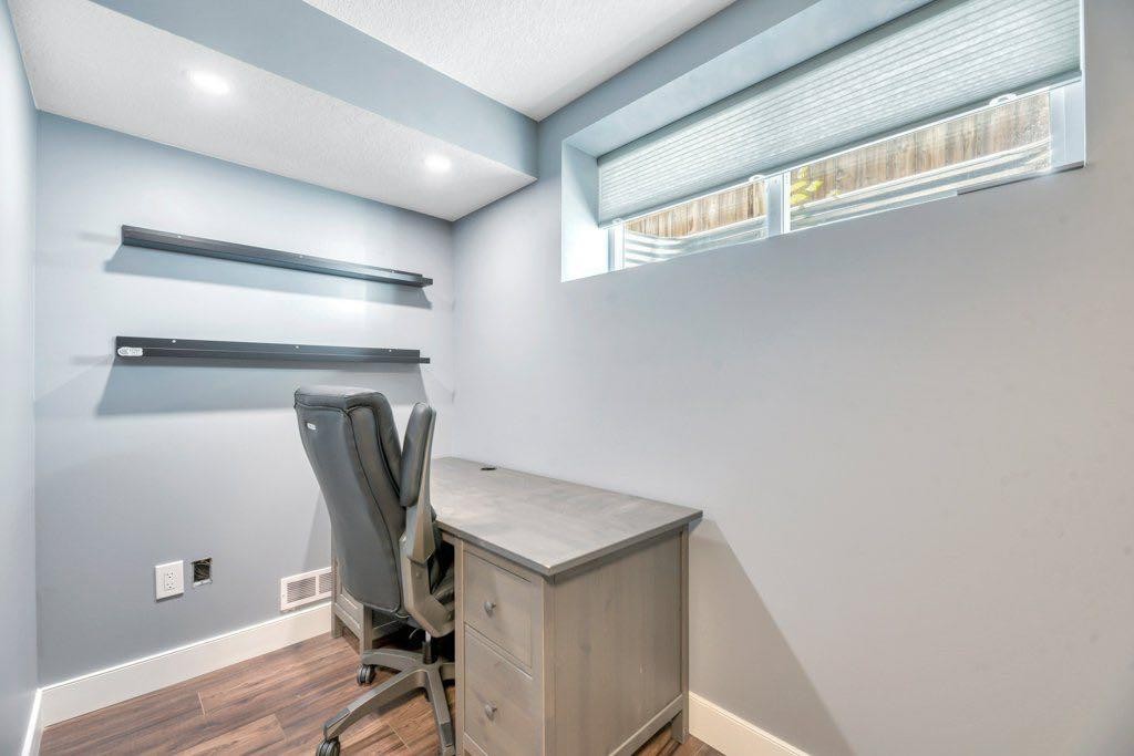 101 Hawkmere Place, Chestermere, AB - Indoor