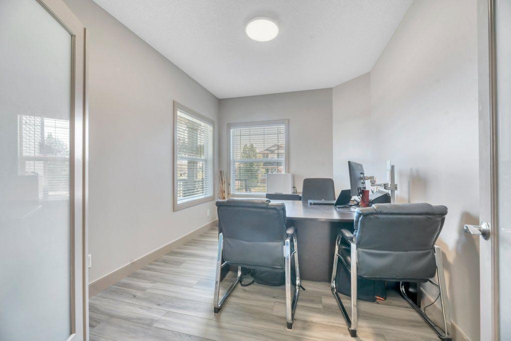 101 Hawkmere Place, Chestermere, AB - Indoor