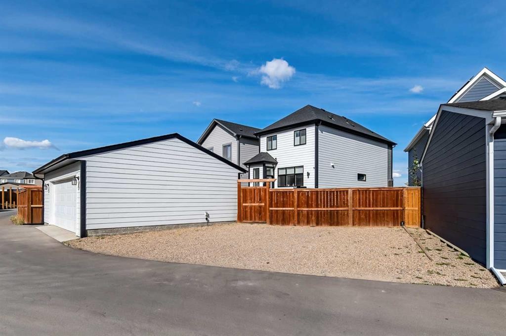 99 Masters Road Se, Calgary, AB - Outdoor With Exterior