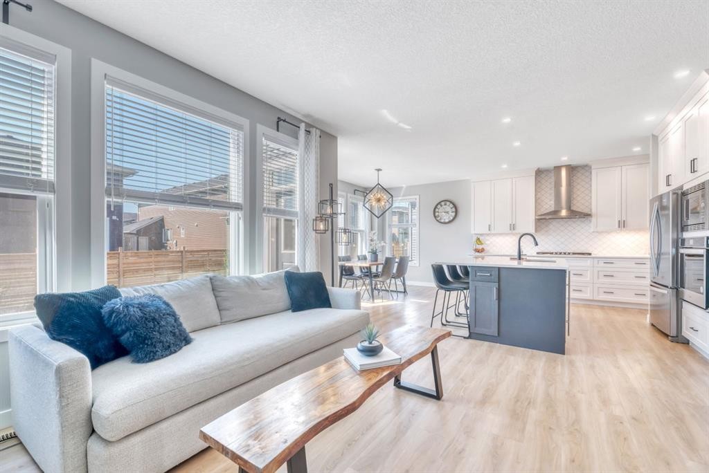 303 Dawson Harbour Court, Chestermere, AB - Indoor