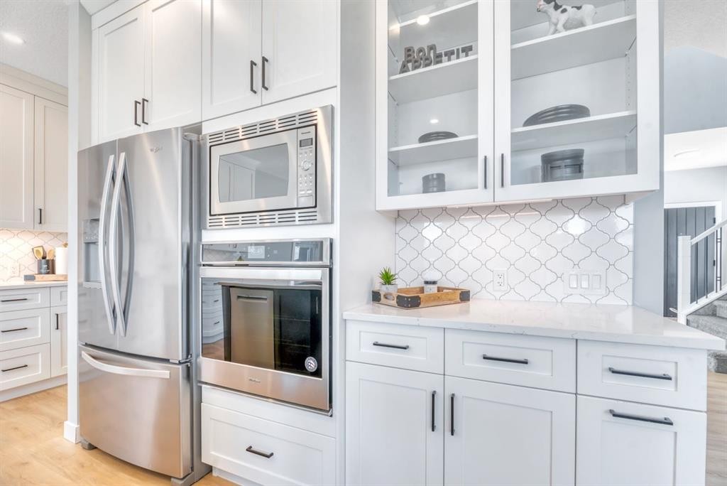 303 Dawson Harbour Court, Chestermere, AB - Indoor Photo Showing Kitchen With Stainless Steel Kitchen With Upgraded Kitchen