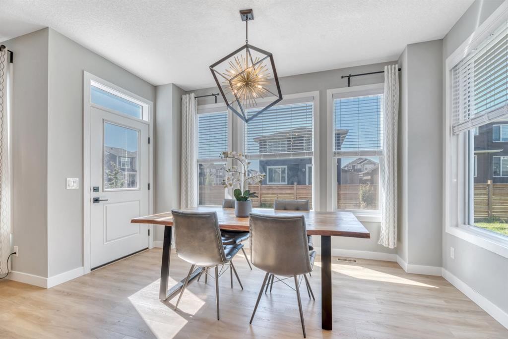 303 Dawson Harbour Court, Chestermere, AB - Indoor Photo Showing Dining Room