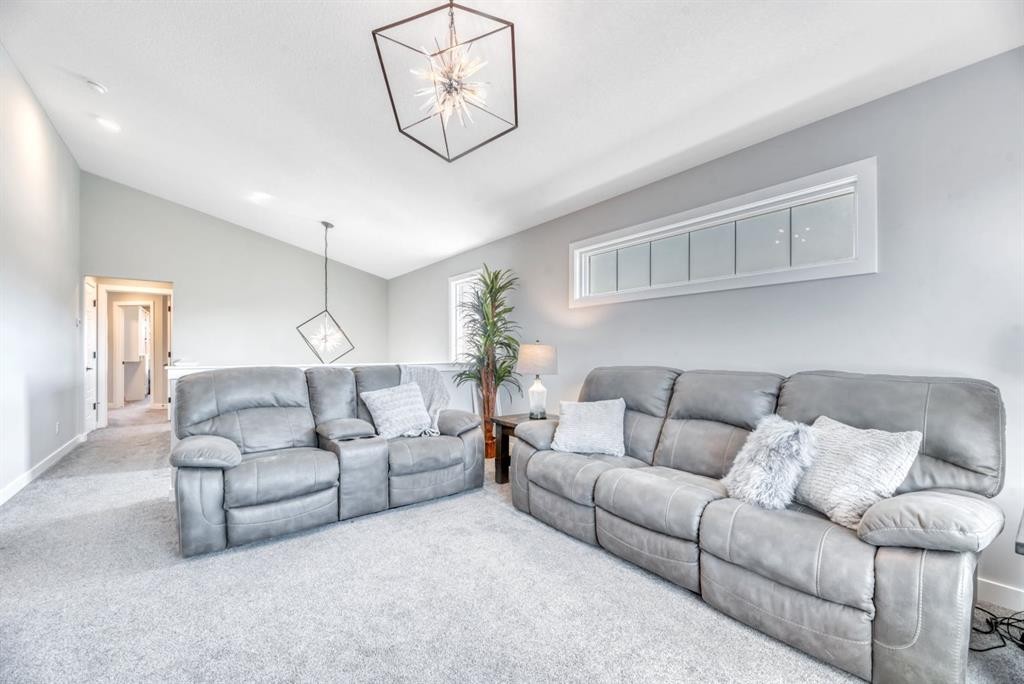 303 Dawson Harbour Court, Chestermere, AB - Indoor Photo Showing Living Room