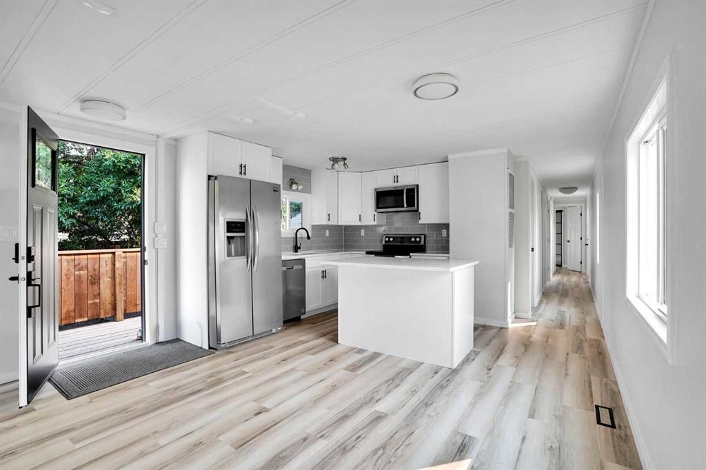 64 Huntwell Way Ne, Calgary, AB - Indoor Photo Showing Kitchen
