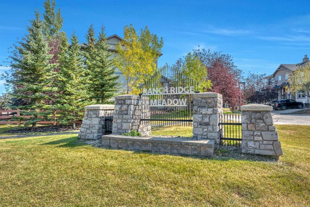 238 Ranch Ridge Meadow, Strathmore, AB - Outdoor