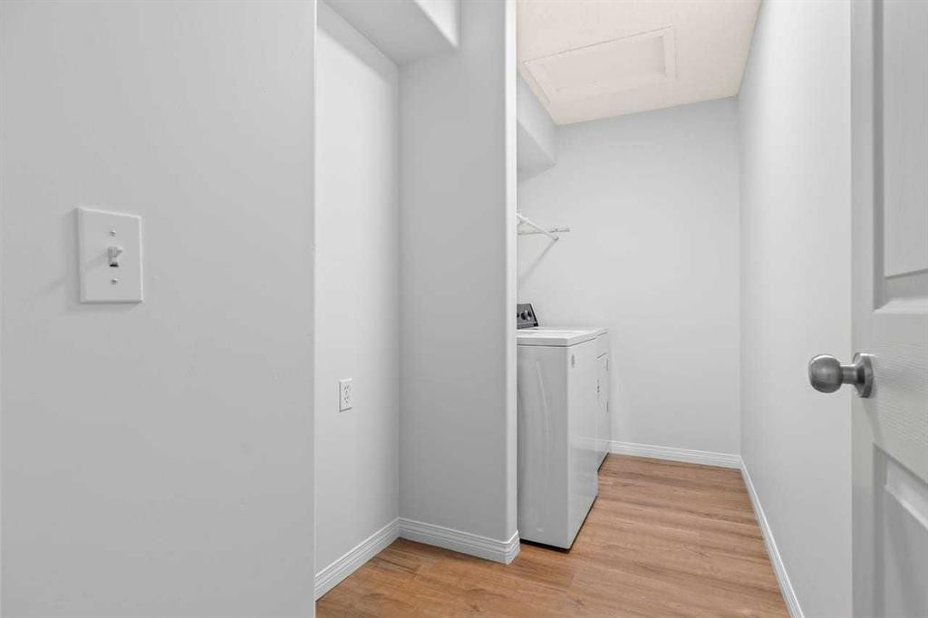 162 Millbank Hill Sw, Calgary, AB - Indoor