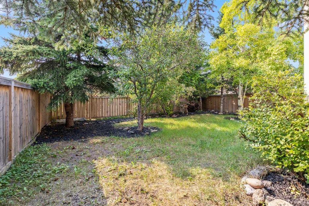 162 Millbank Hill Sw, Calgary, AB - Outdoor