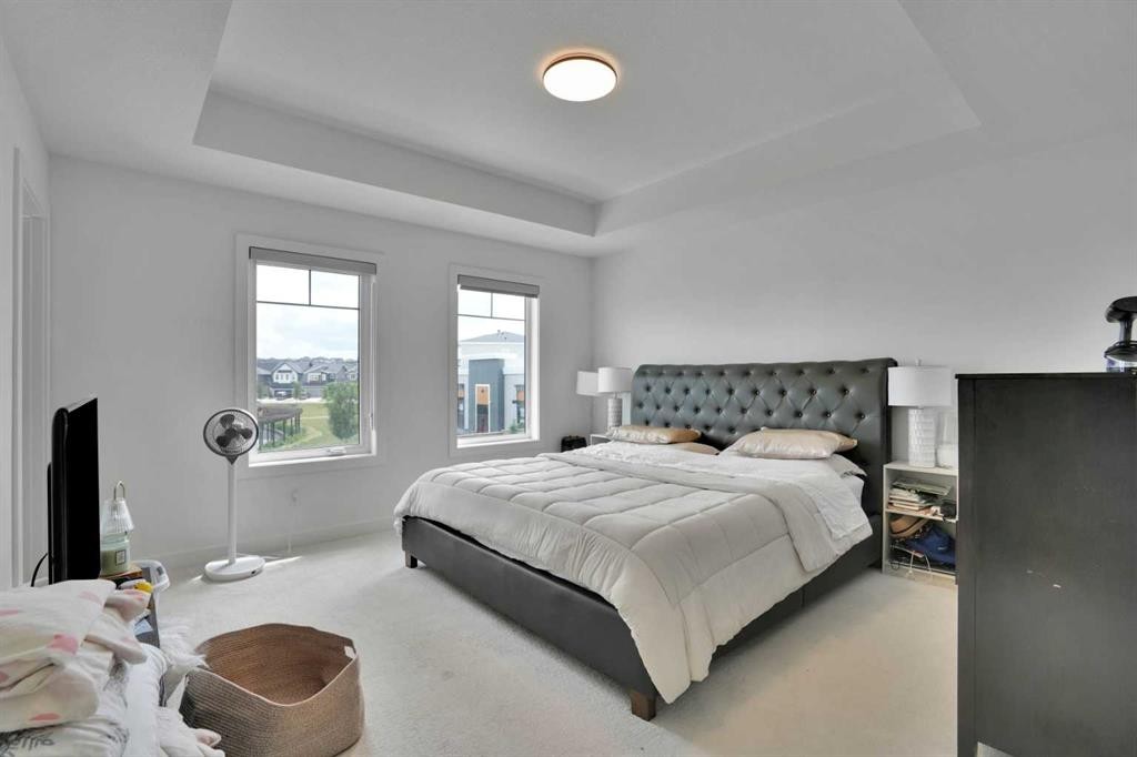 76 Amblefield Terrace Nw, Calgary, AB - Indoor Photo Showing Bedroom