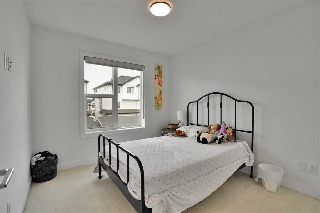 76 Amblefield Terrace Nw, Calgary, AB - Indoor Photo Showing Bedroom