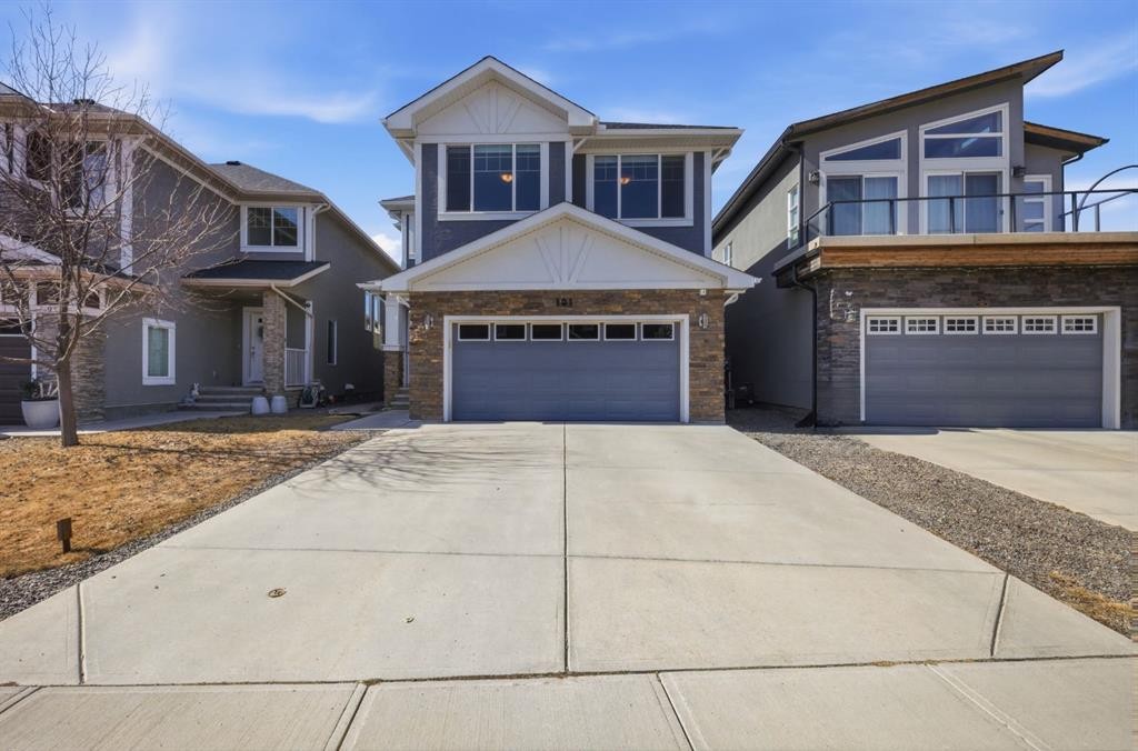 101 Evansborough Green Nw, Calgary, AB - Outdoor With Facade