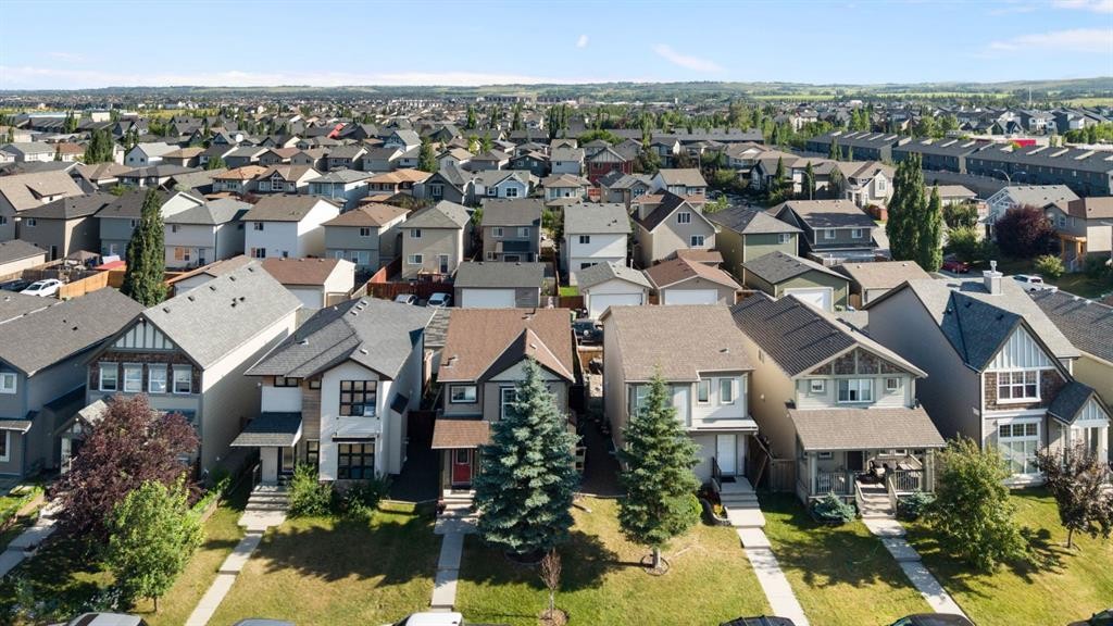 70 Walden Manor Se, Calgary, AB - Outdoor With Facade