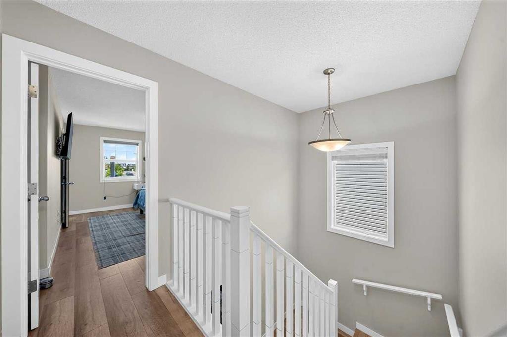 251 Hillcrest Circle Sw, Airdrie, AB - Indoor Photo Showing Other Room