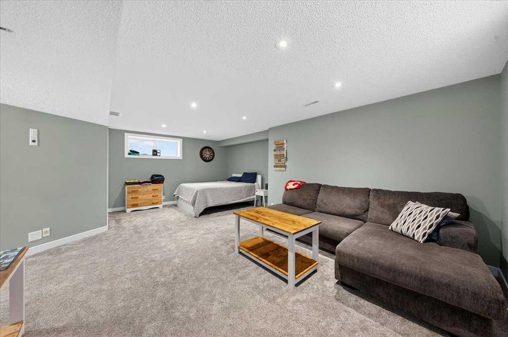 251 Hillcrest Circle Sw, Airdrie, AB - Indoor