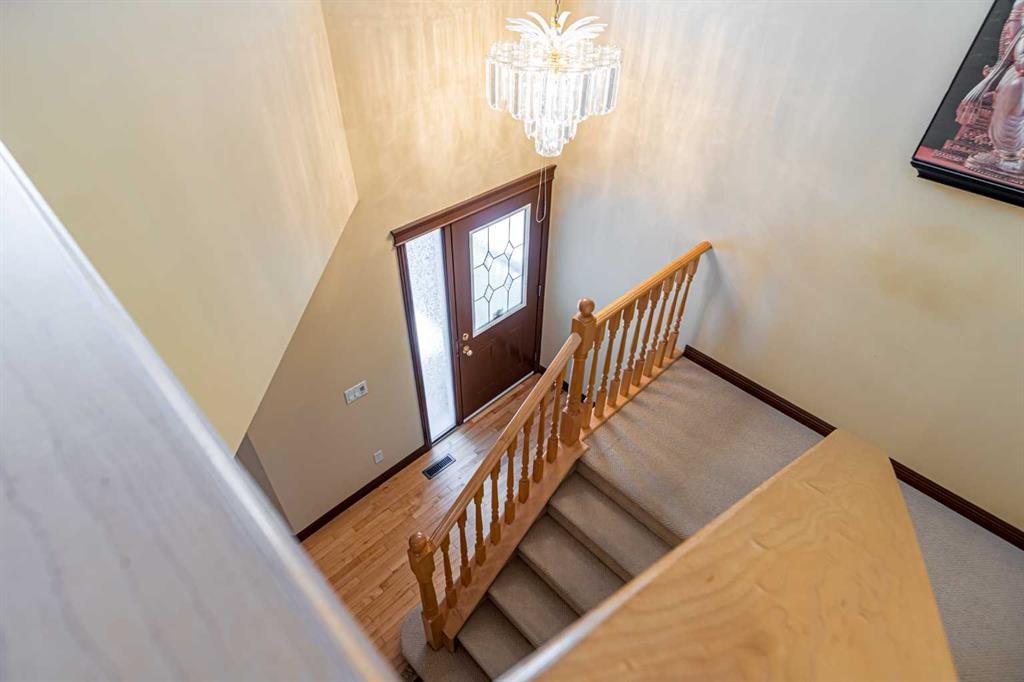 23 Royal Oak Terrace Nw, Calgary, AB - Indoor Photo Showing Other Room