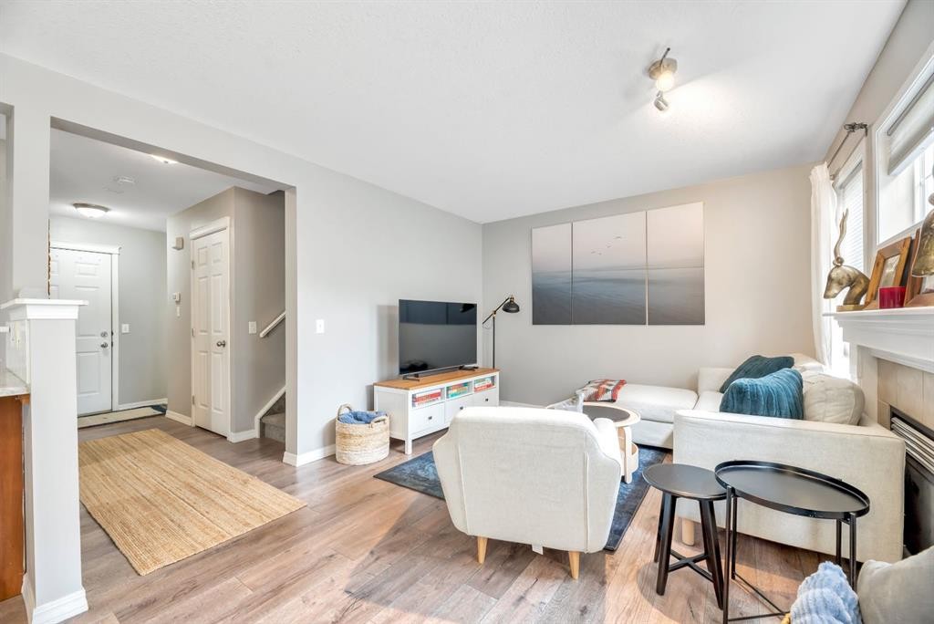127 Hillview Terrace, Strathmore, AB - Indoor