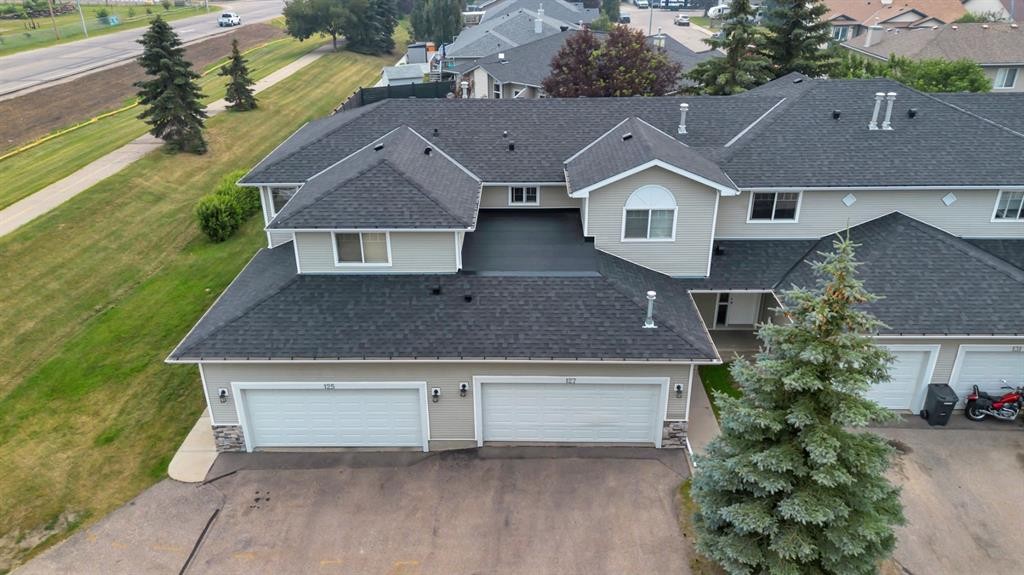 127 Hillview Terrace, Strathmore, AB - Outdoor With Facade