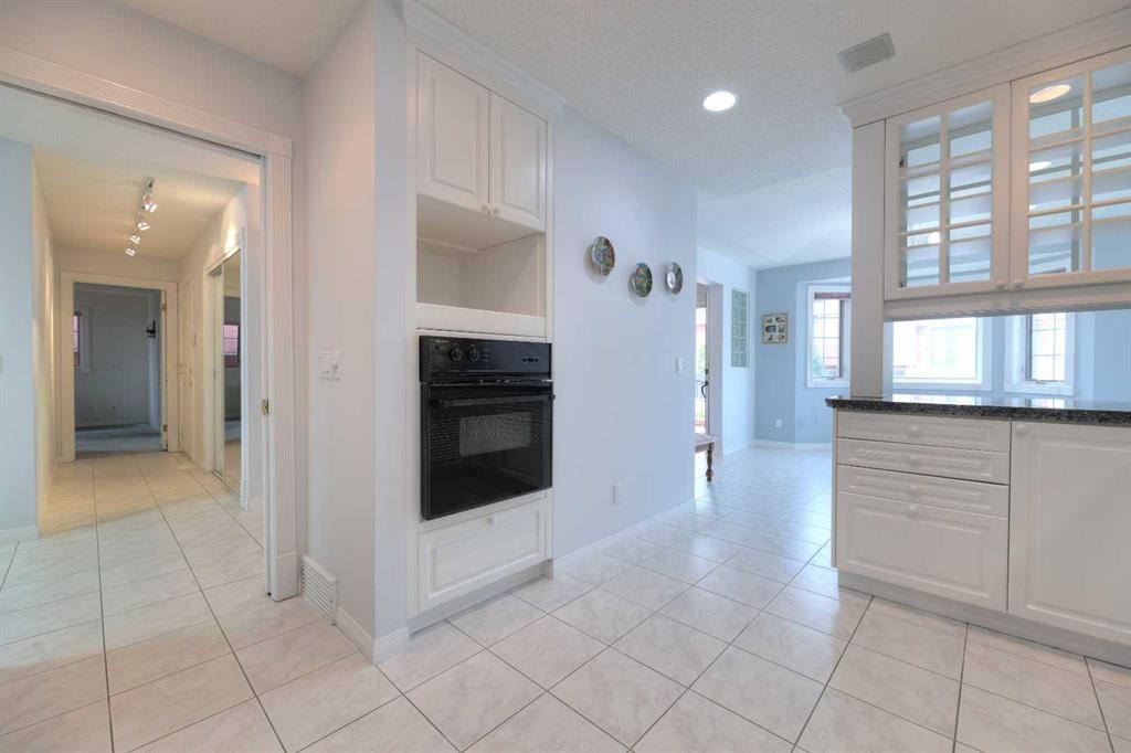 8 Prominence Path Sw, Calgary, AB - Indoor Photo Showing Other Room