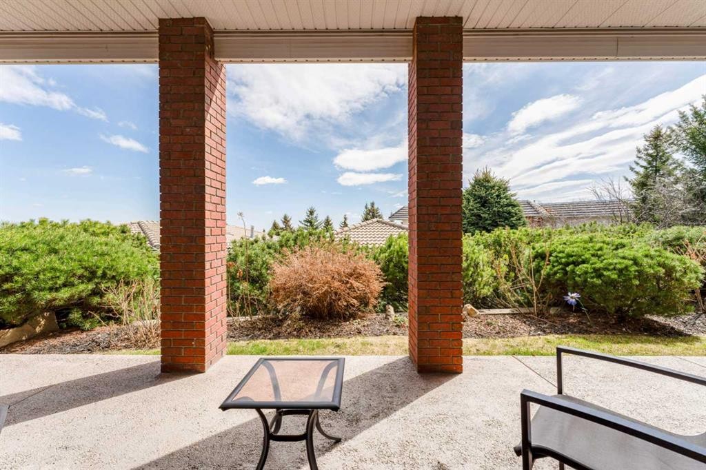 8 Prominence Path Sw, Calgary, AB - Outdoor