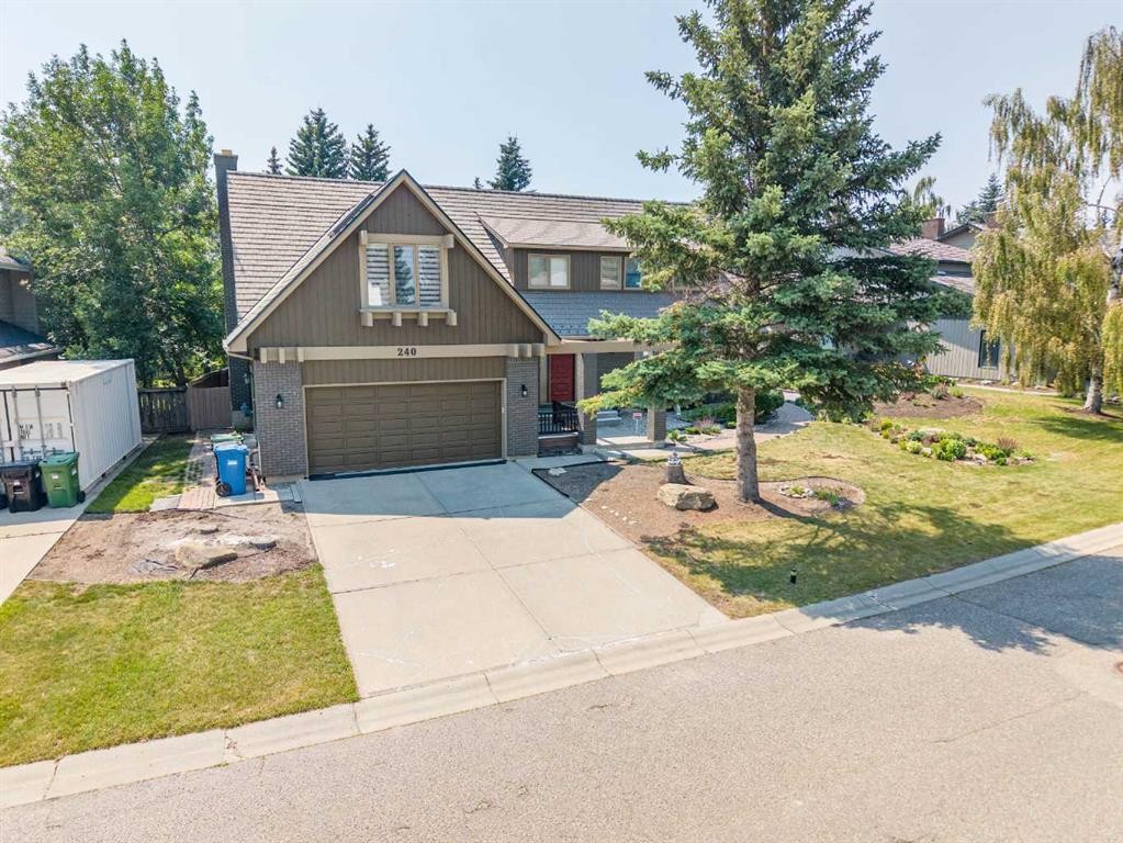 240 Canterville Drive Sw, Calgary, AB - Outdoor