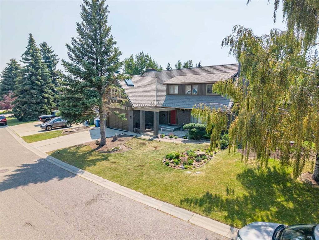 240 Canterville Drive Sw, Calgary, AB - Outdoor