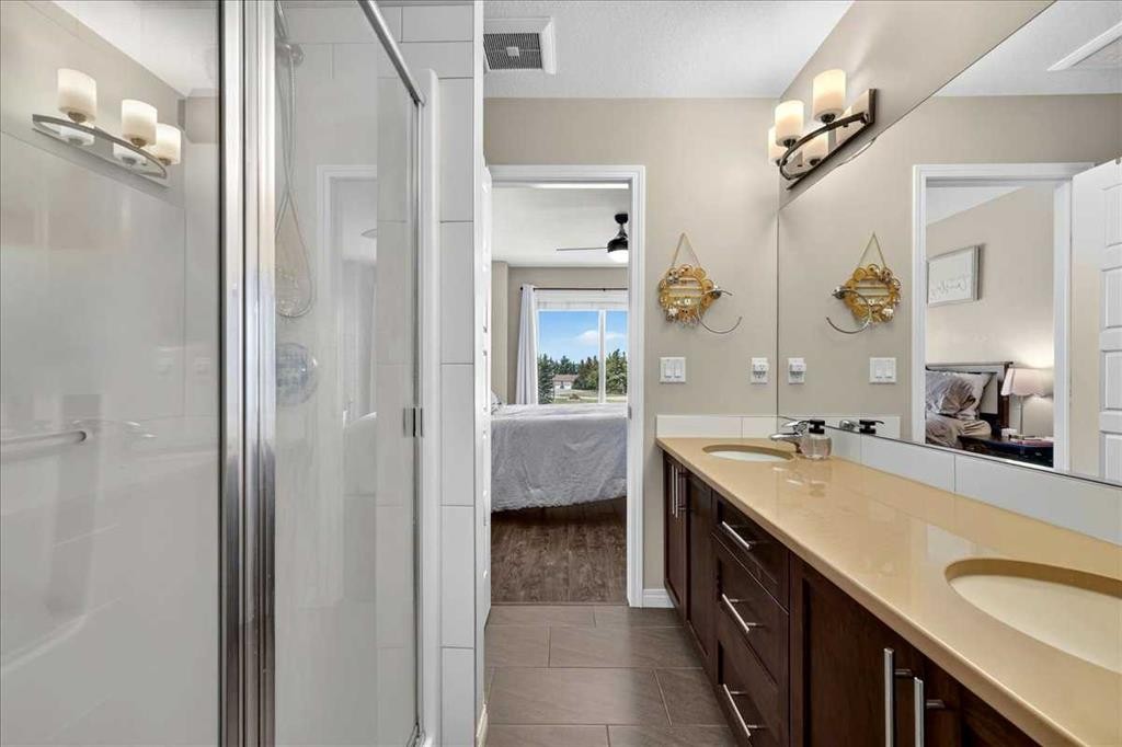 2003-280 Williamstown Close Nw, Airdrie, AB - Indoor Photo Showing Bathroom