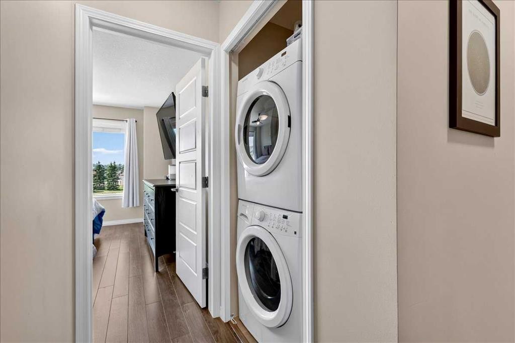 2003-280 Williamstown Close Nw, Airdrie, AB - Indoor Photo Showing Laundry Room
