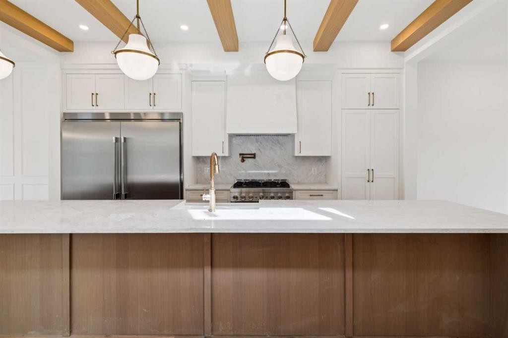 2609 5 Avenue Nw, Calgary, AB - Indoor Photo Showing Kitchen With Upgraded Kitchen