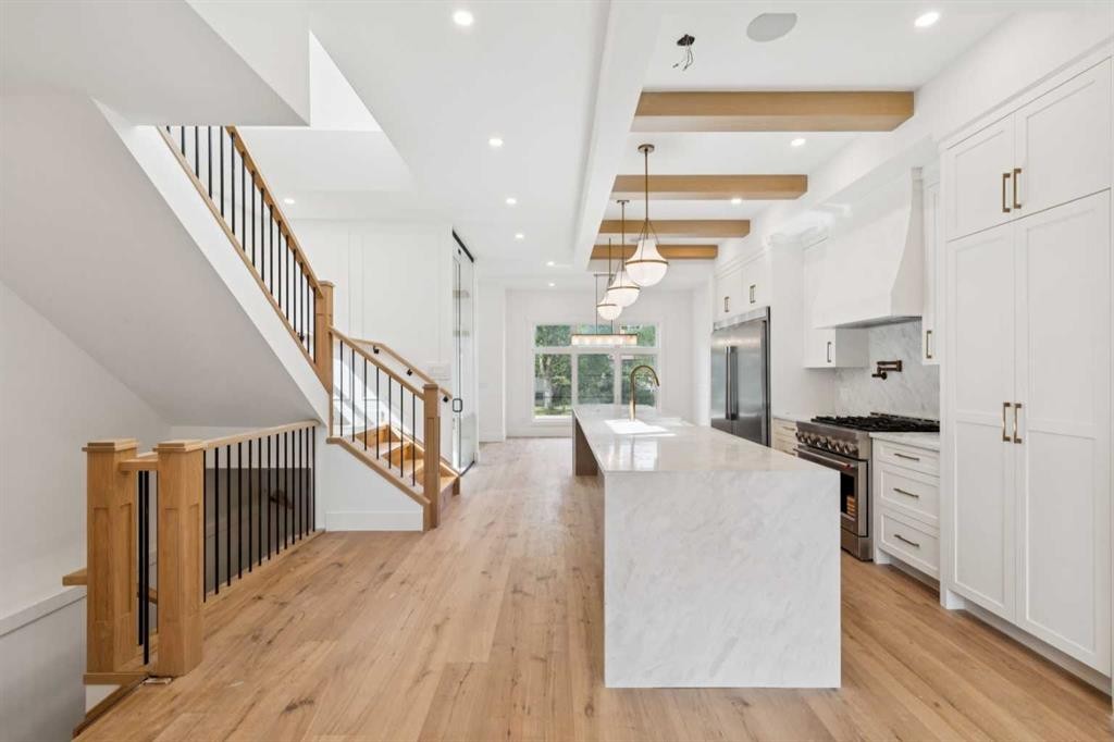 2609 5 Avenue Nw, Calgary, AB - Indoor