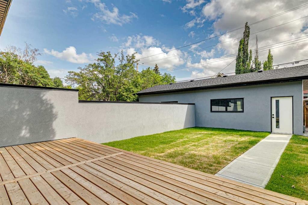 2609 5 Avenue Nw, Calgary, AB - Outdoor