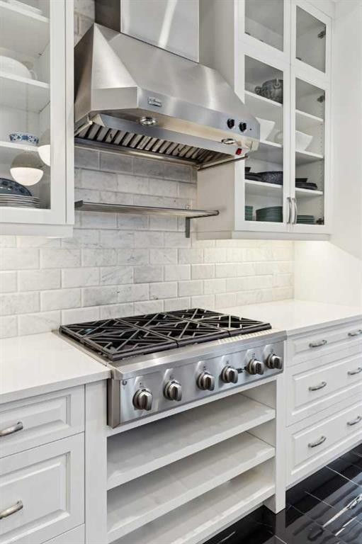2814 14 Street Sw, Calgary, AB - Indoor Photo Showing Kitchen With Upgraded Kitchen