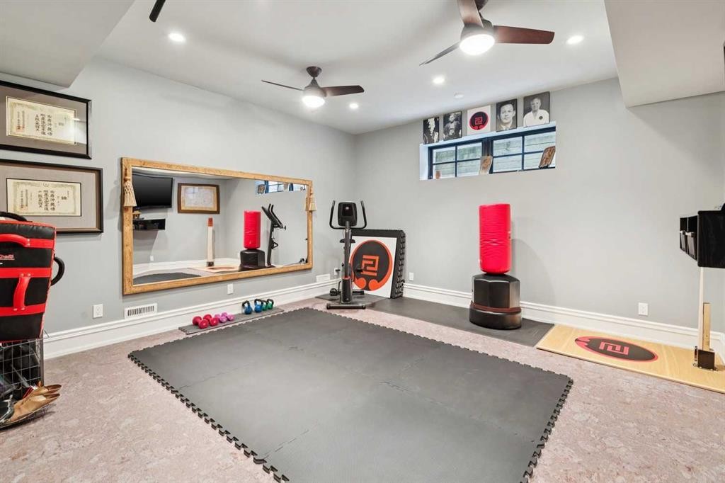 2814 14 Street Sw, Calgary, AB - Indoor