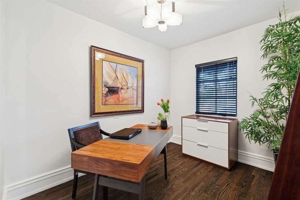 2814 14 Street Sw, Calgary, AB - Indoor