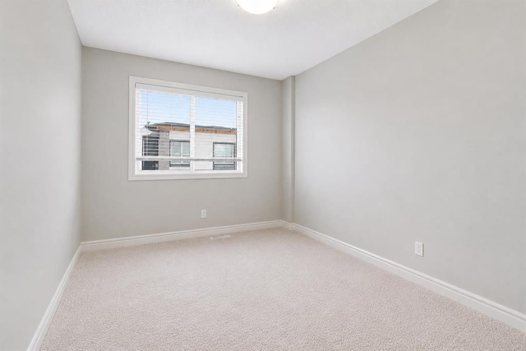 580 Savanna Boulevard, Calgary, AB - Indoor Photo Showing Other Room