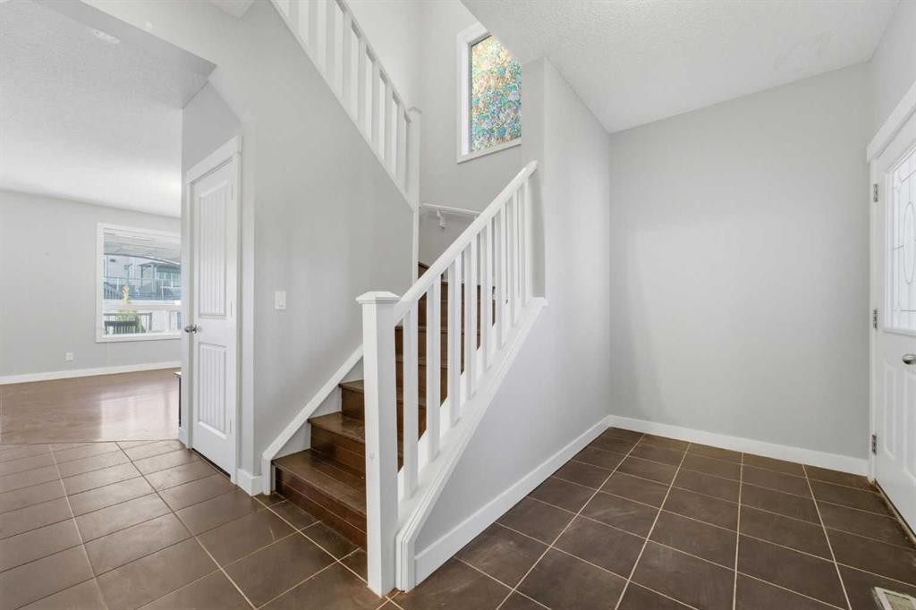 174 Morningside Circle Sw, Airdrie, AB - Indoor Photo Showing Other Room