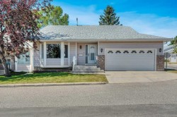 33 Riverview Point SECalgary, AB T2C 4H8