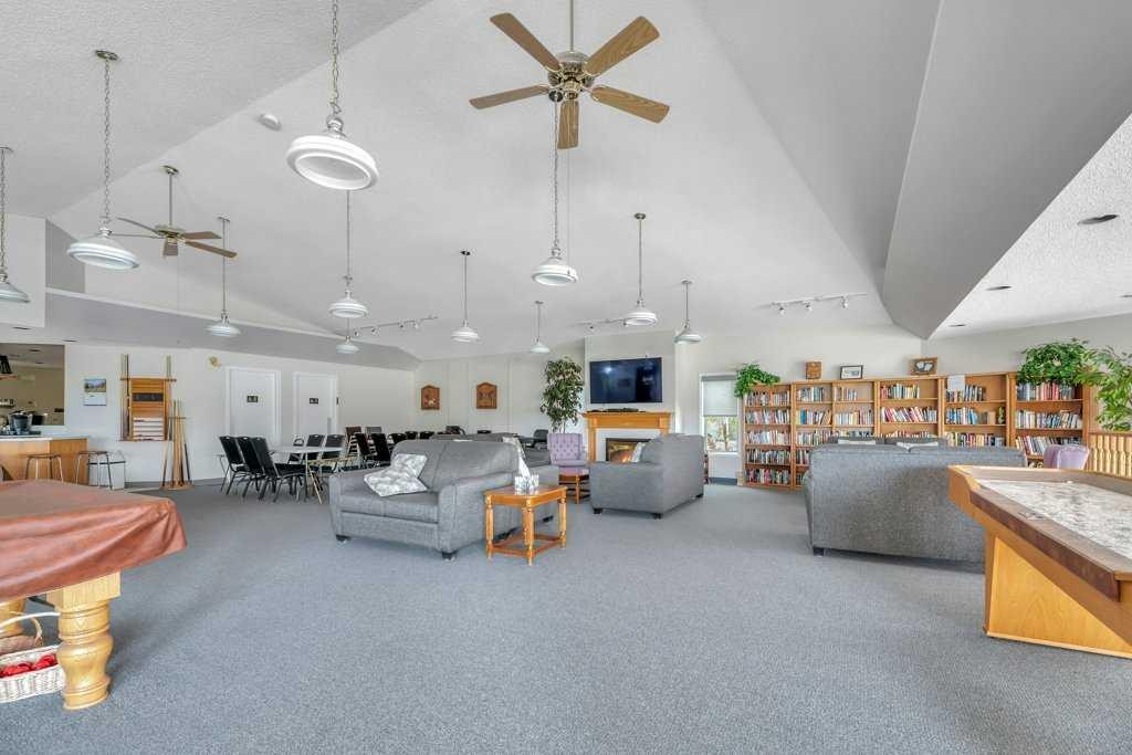 33 Riverview Point Se, Calgary, AB - Indoor