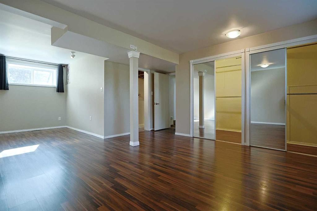 4904 Verulum Place Nw, Calgary, AB - Indoor Photo Showing Other Room