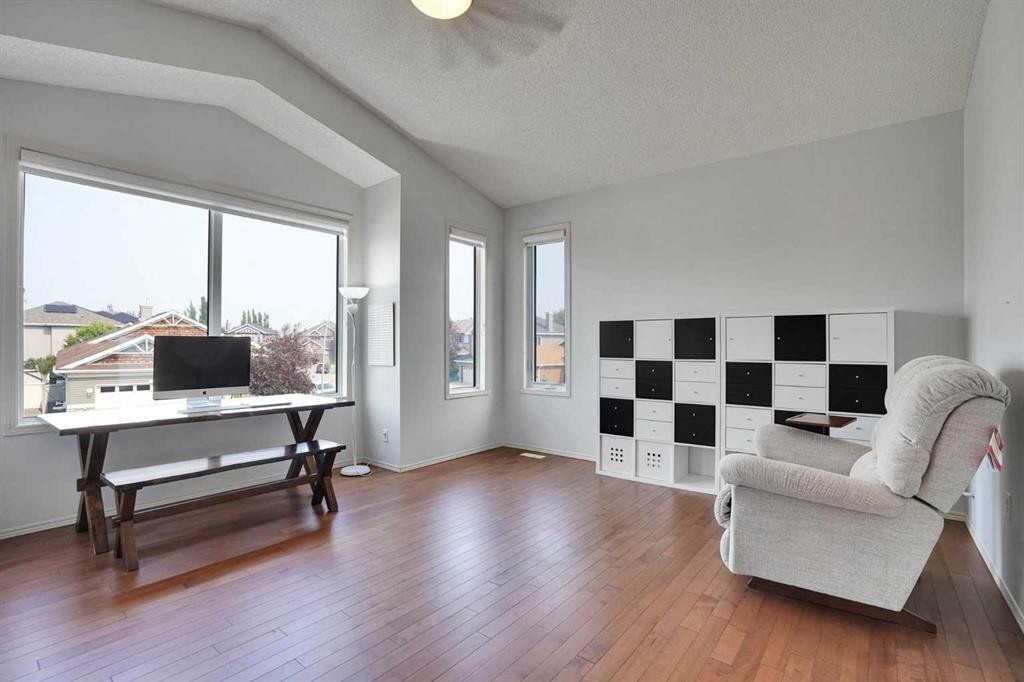101 Royal Oak Crescent Nw, Calgary, AB - Indoor