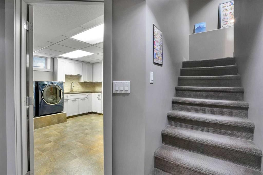 101 Royal Oak Crescent Nw, Calgary, AB - Indoor