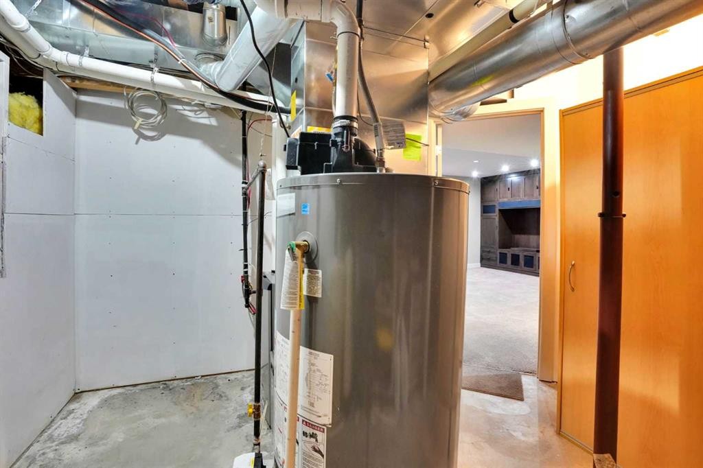 101 Royal Oak Crescent Nw, Calgary, AB - Indoor Photo Showing Basement