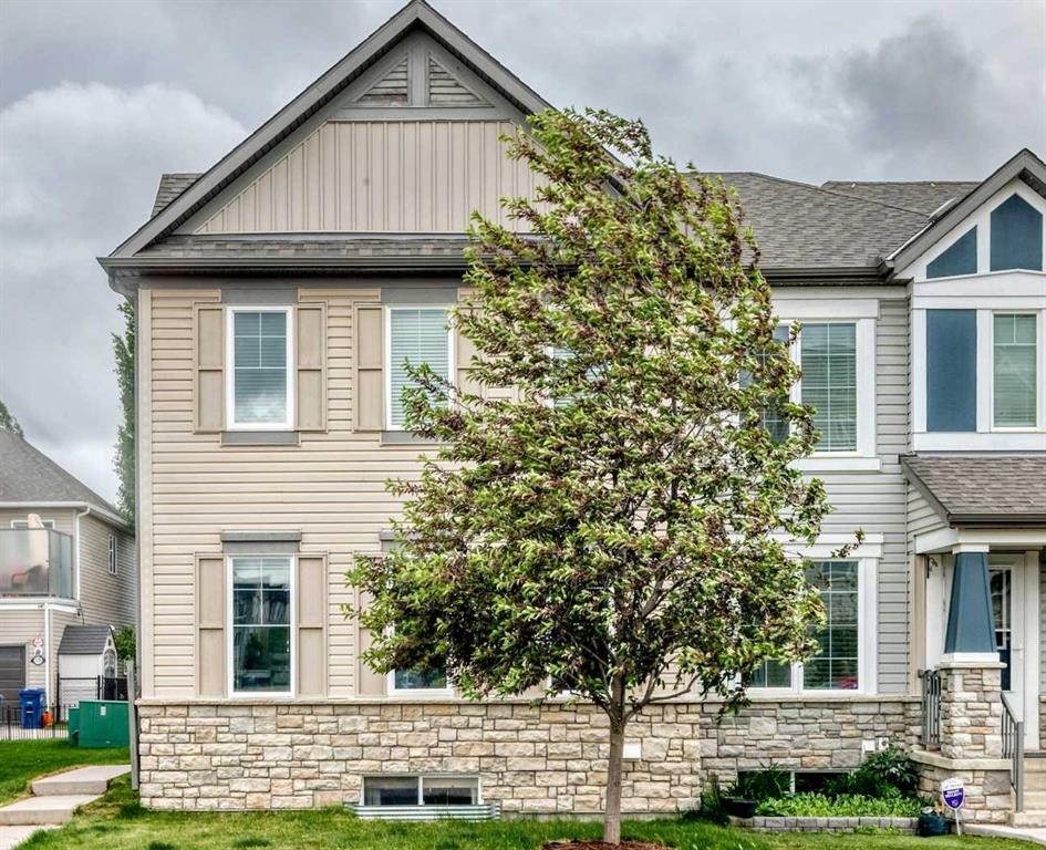535 Windstone Common Sw, Airdrie, AB - Outdoor With Facade