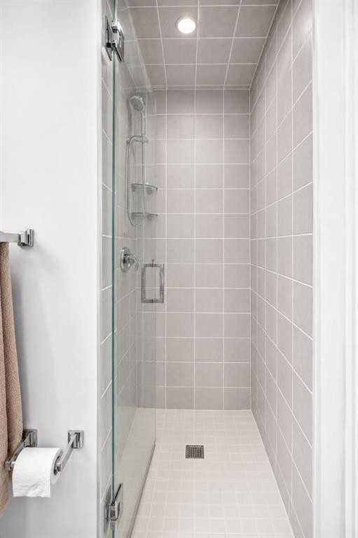 535 Windstone Common Sw, Airdrie, AB - Indoor Photo Showing Bathroom