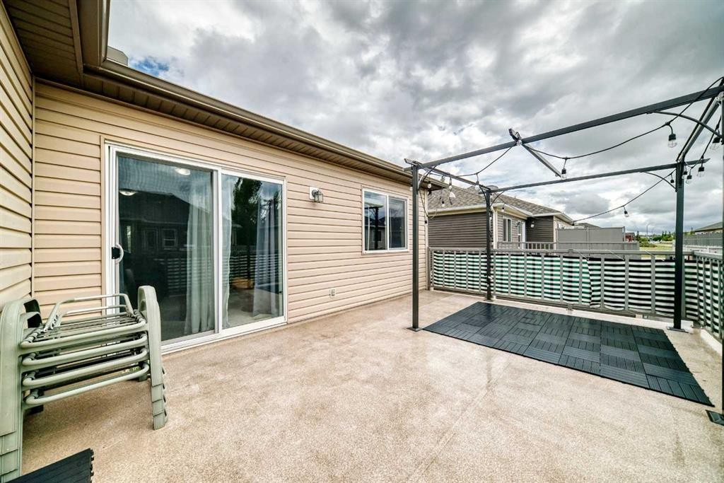 535 Windstone Common Sw, Airdrie, AB - Outdoor With Exterior