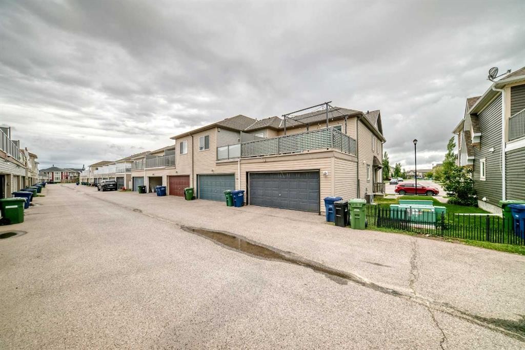 535 Windstone Common Sw, Airdrie, AB - Outdoor