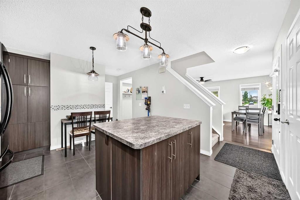 535 Windstone Common Sw, Airdrie, AB - Indoor